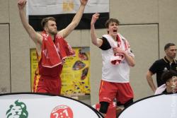 Deutschland gewinnt das Halbfinale im Albert-Schweitzer Turnier gegen Russland mit 80:75. Somit Spielt Deutschland gegen Australien im Finale