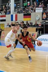 Deutschland gewinnt das Halbfinale im Albert-Schweitzer Turnier gegen Russland mit 80:75. Somit Spielt Deutschland gegen Australien im Finale