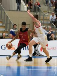 Deutschland gewinnt das Halbfinale im Albert-Schweitzer Turnier gegen Russland mit 80:75. Somit Spielt Deutschland gegen Australien im Finale