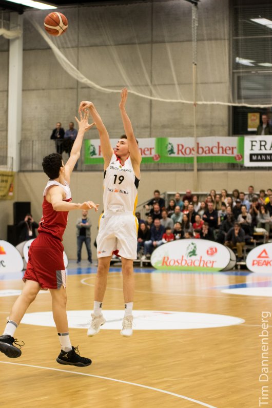 Deutschland gewinnt beim Albert-Schweitzer-Tunier mit 74:70 gegen die Türkei