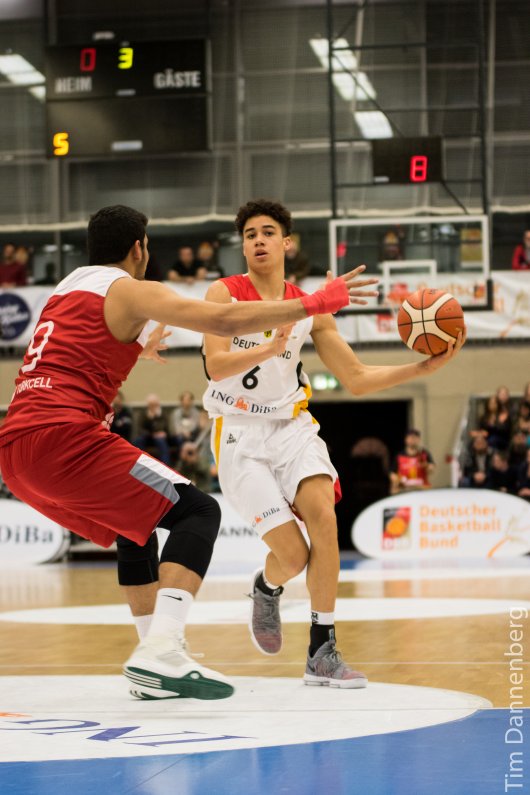 Deutschland gewinnt beim Albert-Schweitzer-Tunier mit 74:70 gegen die Türkei