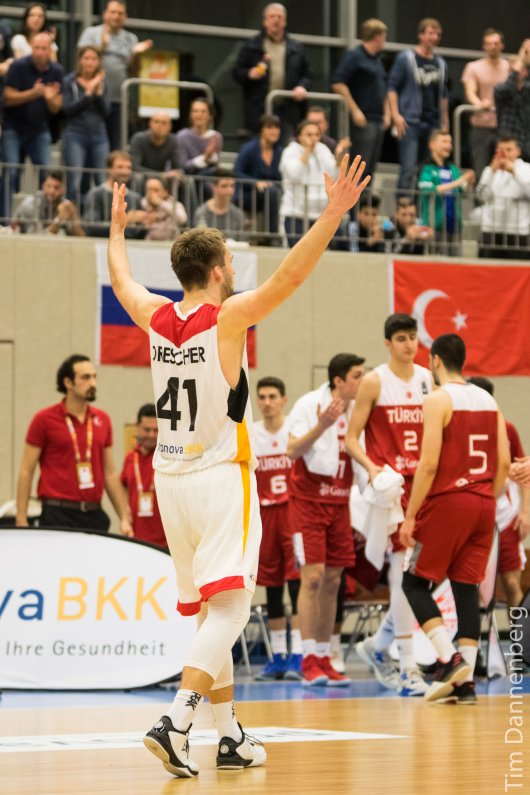 Deutschland gewinnt beim Albert-Schweitzer-Tunier mit 74:70 gegen die Türkei