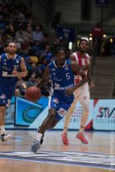 Die Fraport Skyliners gewinnen in der Basketball Bundesliga gegen die Telekom Baskets Bonn